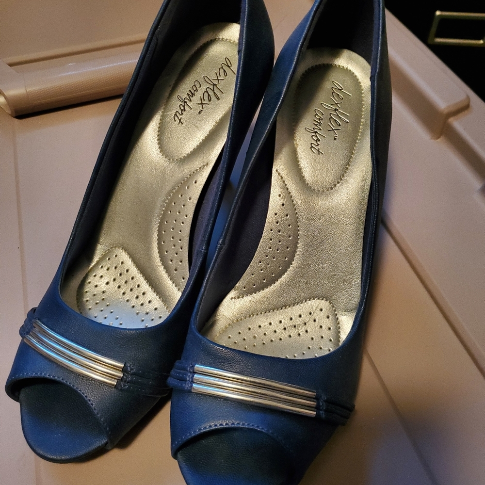 Duraflex womens heels size 10 never worn